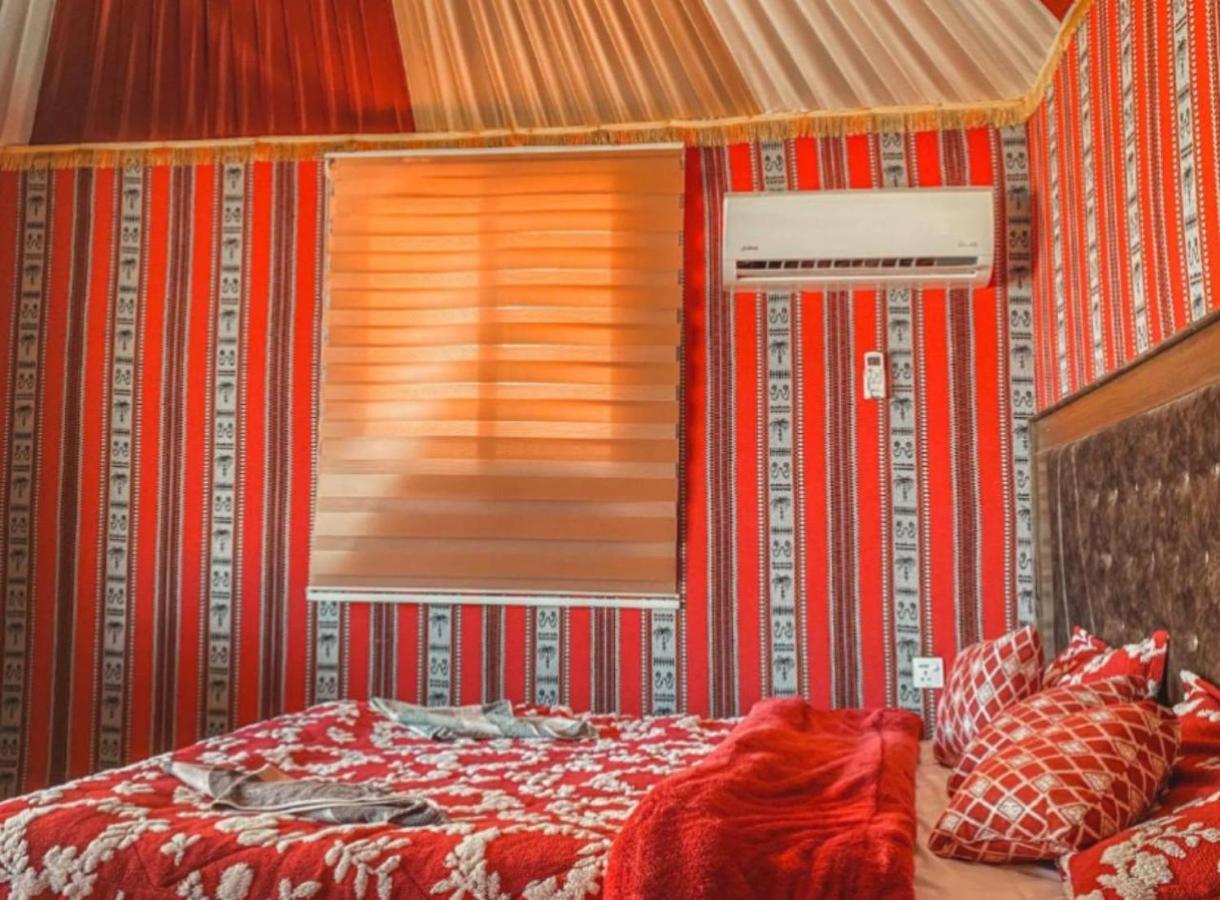Ferienwohnung Abdullah Luxury Camp Wadi Rum Exterior foto